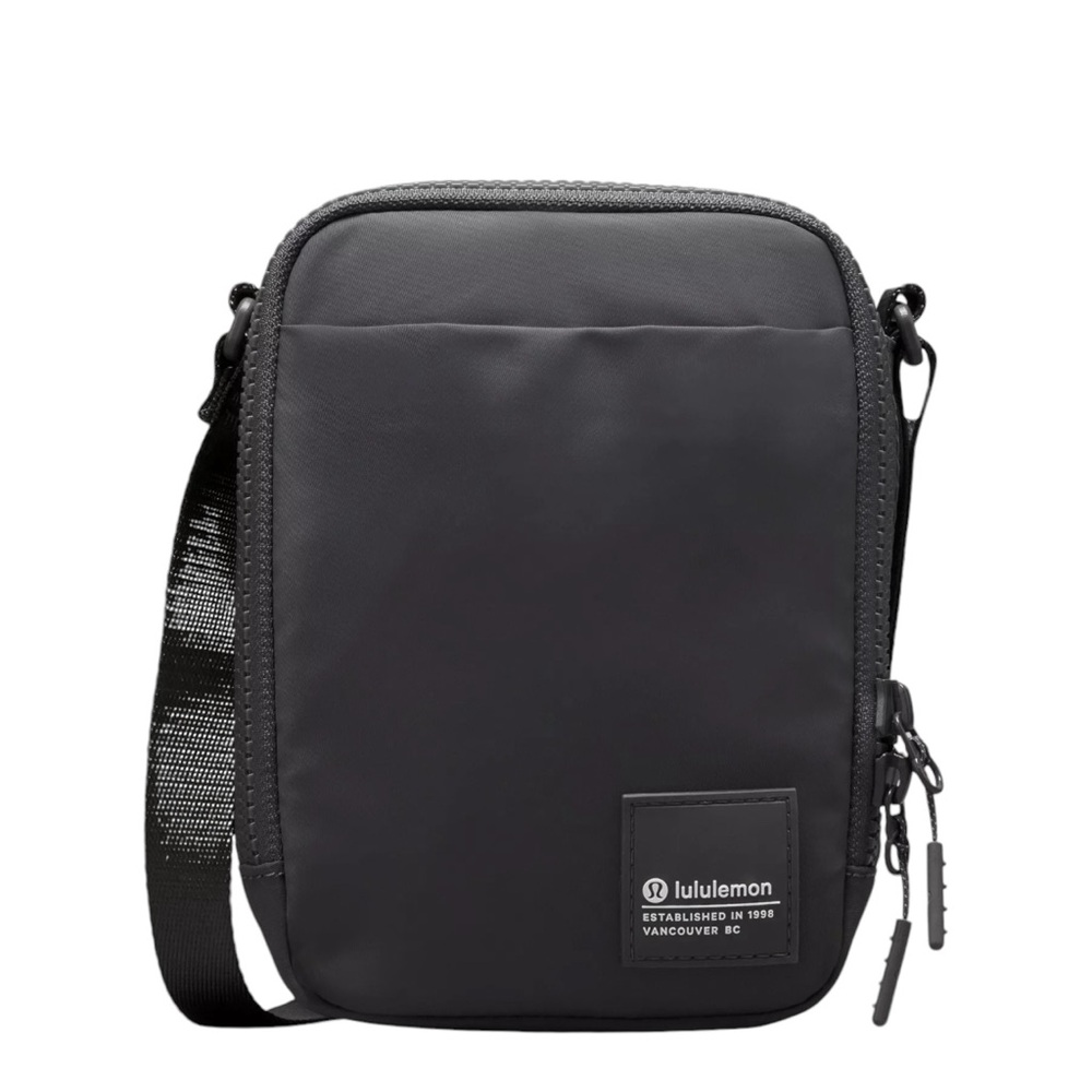 Lululemon Easy Access Crossbody Bag 1.5L, black New w/o tags